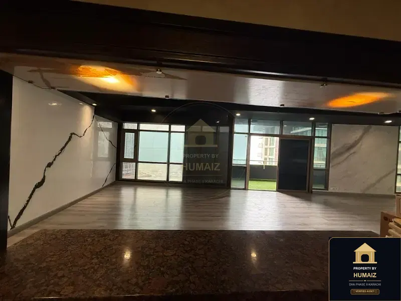 3-Bedroom Luxury Apartment (3 Bath, Suite 19) at Pearl Towers For Sale in DHA Phase 8 Karachi — Photograph 10