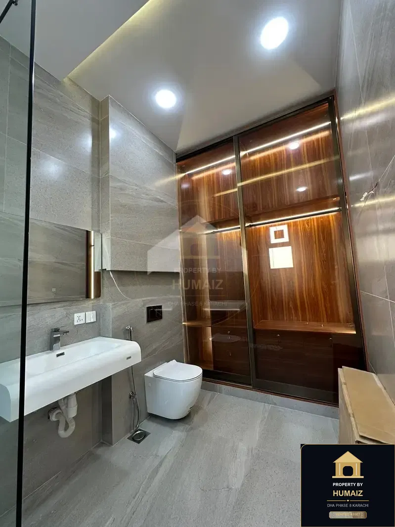 1,000 Sq. Yd. 5-Bedroom Luxury Villa (West Open, 6 Bath, Residence 1) in Zone A For Sale in DHA Phase 8 Karachi — Photograph 15