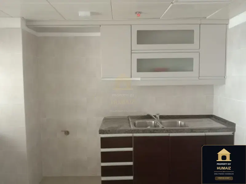 3-Bedroom Luxury Apartment (Sea Facing, 5 Bath, Suite 25) at Pearl Towers For Sale in DHA Phase 8 Karachi — Photograph 36