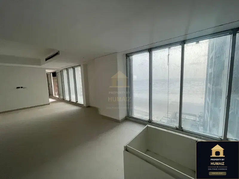 3-Bedroom Luxury Apartment (Boulevard Facing, 5 Bath, Suite 2) at Reef Towers For Sale in DHA Phase 8 Karachi — Photograph 7