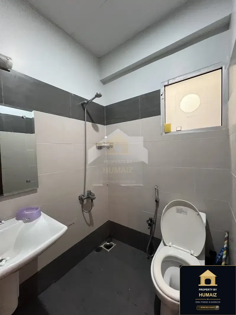 3-Bedroom Luxury Apartment (Brand New, 4 Bath, Suite 16) on Al-Murtaza Commercial For Sale in DHA Phase 8 Karachi — Photograph 7