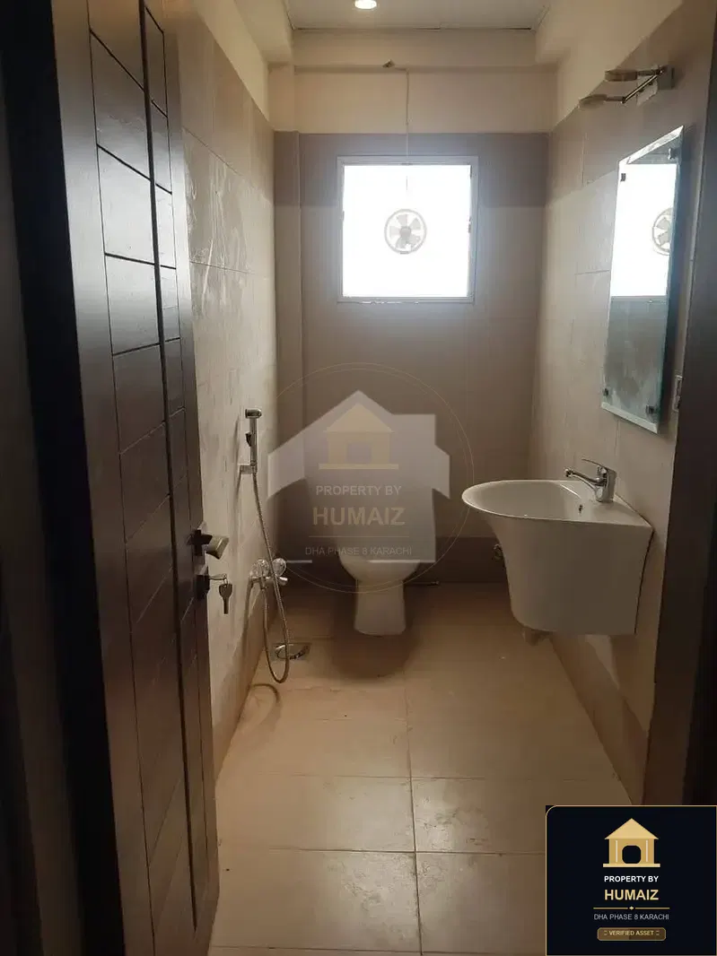 4-Bedroom Luxury Apartment (Corner, 5 Bath, Suite 3) on Al-Murtaza Commercial For Sale in DHA Phase 8 Karachi — Photograph 7