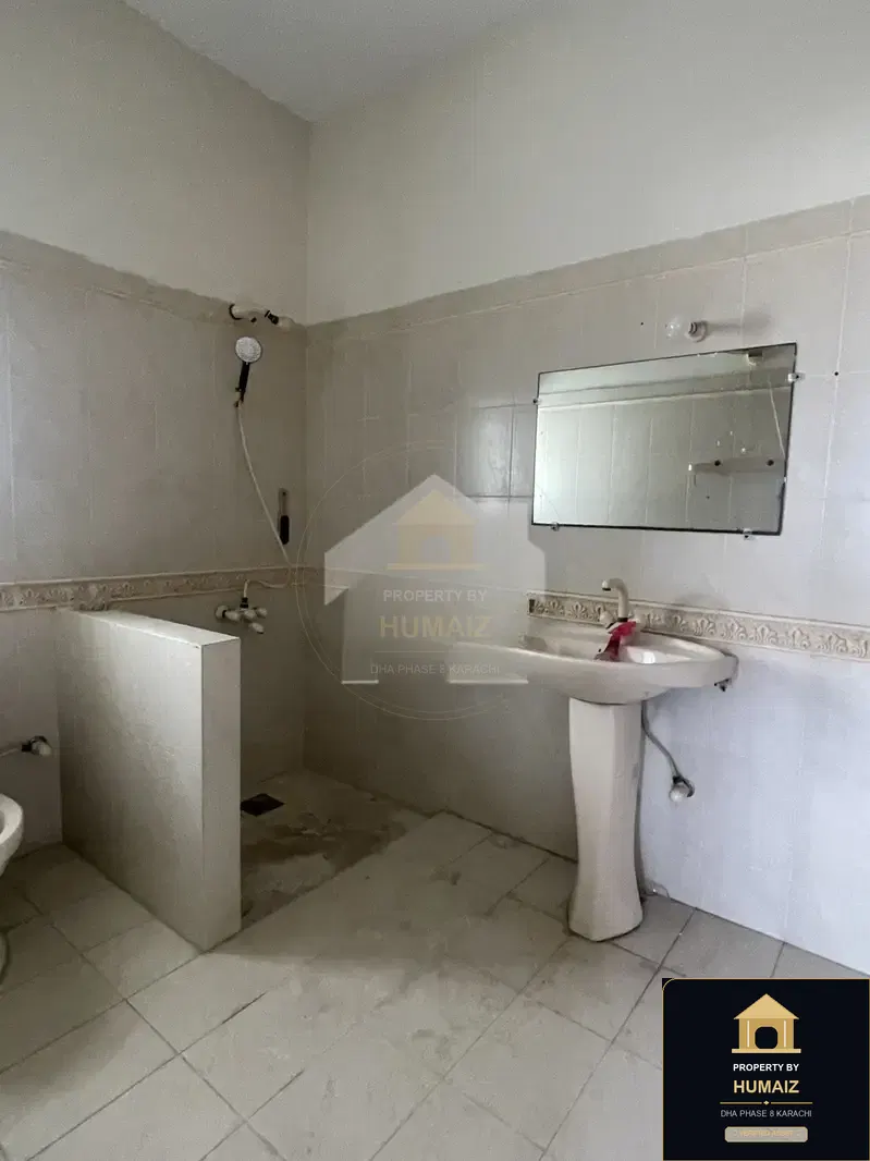 500 Sq. Yd. 2-Bedroom Luxury Villa in DHA Phase 8 For Rent in DHA Phase 8 Karachi — Photograph 18