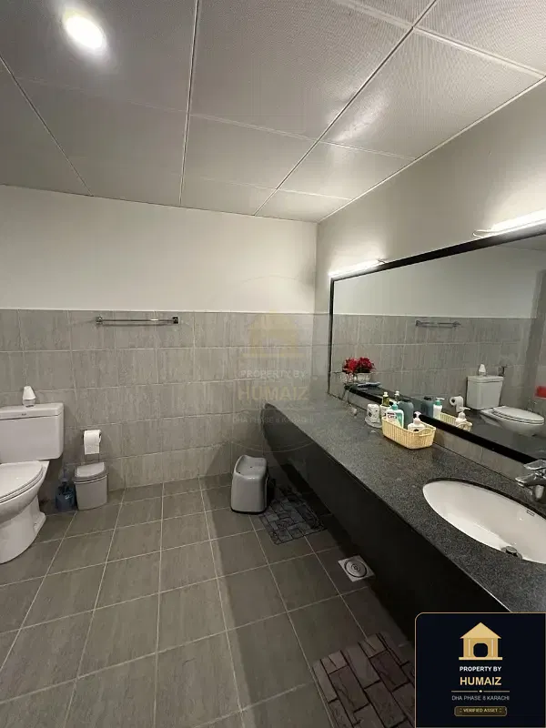 3-Bedroom Luxury Apartment (Sea Facing, 4 Bath, Suite 10) at Pearl Towers For Rent in DHA Phase 8 Karachi — Photograph 8