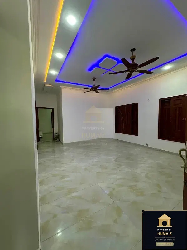 300 Sq. Yd. 6-Bedroom Luxury Villa (Sea Facing, 7 Bath, Residence 4) in DHA Phase 8 For Sale in DHA Phase 8 Karachi — Photograph 2