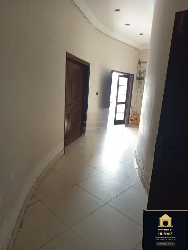 1,000 Sq. Yd. 5-Bedroom Luxury Villa in Khayaban-e-Iqbal For Sale in DHA Phase 8 Karachi — Photograph 14