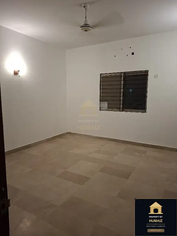 3-Bedroom Upper/Lower Portion (4 Bath, Unit 76) in DHA Phase 8 For Rent in DHA Phase 8 Karachi — Photograph 12