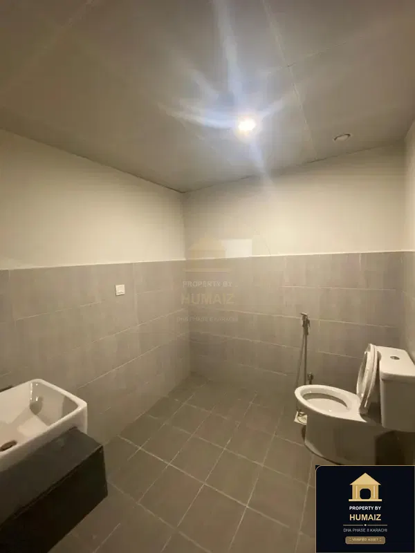 Luxury Penthouse Suite (Sea Facing, Suite 1) at Reef Towers For Rent in DHA Phase 8 Karachi — Photograph 16