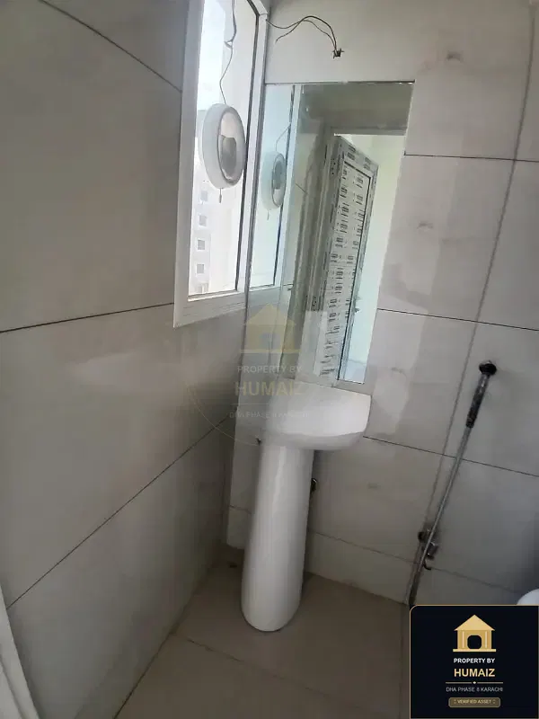 3-Bedroom Luxury Apartment (Brand New, 3 Bath, Suite 1) on Zulfiqar Commercial For Sale in DHA Phase 8 Karachi — Photograph 11