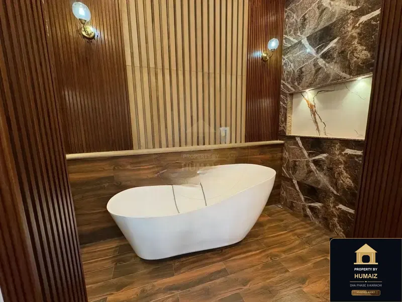 500 Sq. Yd. 5-Bedroom Luxury Villa (West Open, 5 Bath, Residence 20) in DHA Phase 8 For Sale in DHA Phase 8 Karachi — Photograph 8