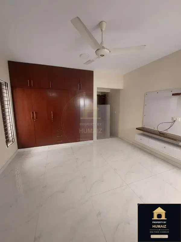 500 Sq. Yd. 6-Bedroom Luxury Villa (Basement, 6 Bath, Residence 3) on Zulfiqar Commercial For Rent in DHA Phase 8 Karachi — Photograph 4