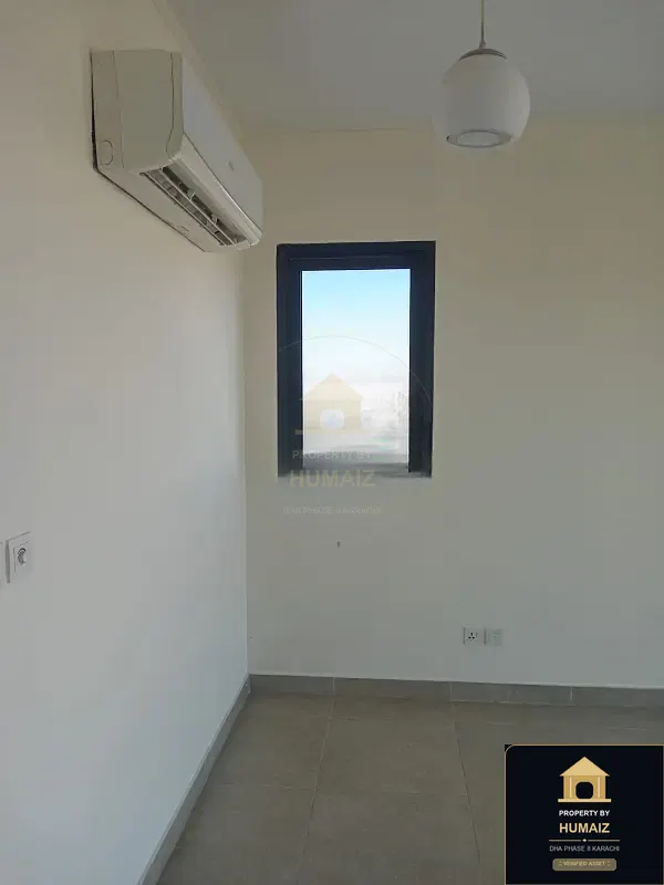 3-Bedroom Luxury Apartment (Sea Facing, 3 Bath, Suite 6) at Coral Towers For Sale in DHA Phase 8 Karachi — Photograph 14