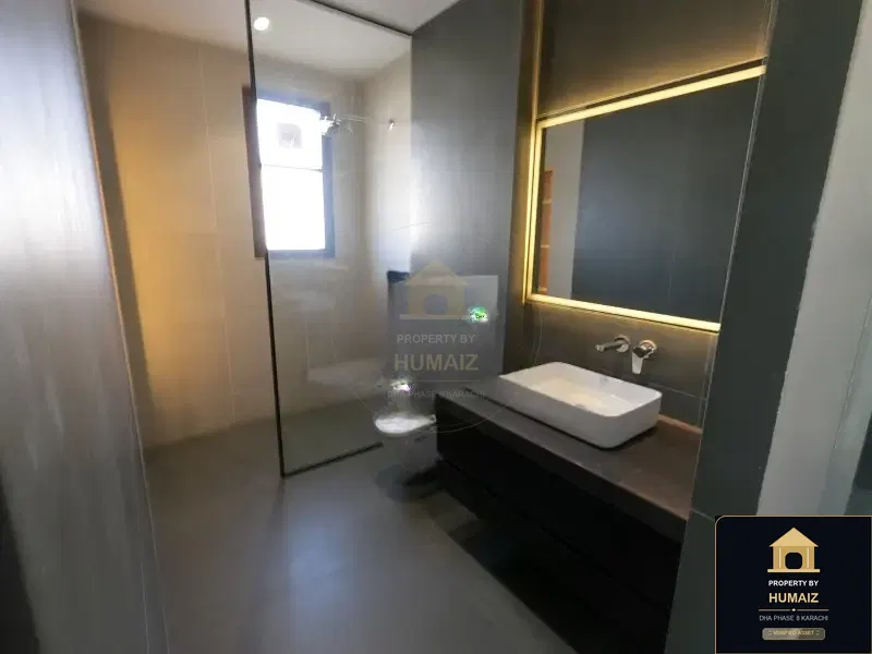 666 Sq. Yd. 5-Bedroom Luxury Villa (6 Bath, Residence 2) in DHA Phase 8 For Sale in DHA Phase 8 Karachi — Photograph 11