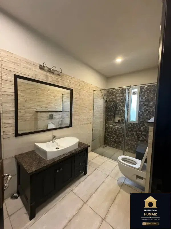 3-Bedroom Upper/Lower Portion (4 Bath, Unit 9) in DHA Phase 8 For Rent in DHA Phase 8 Karachi — Photograph 21