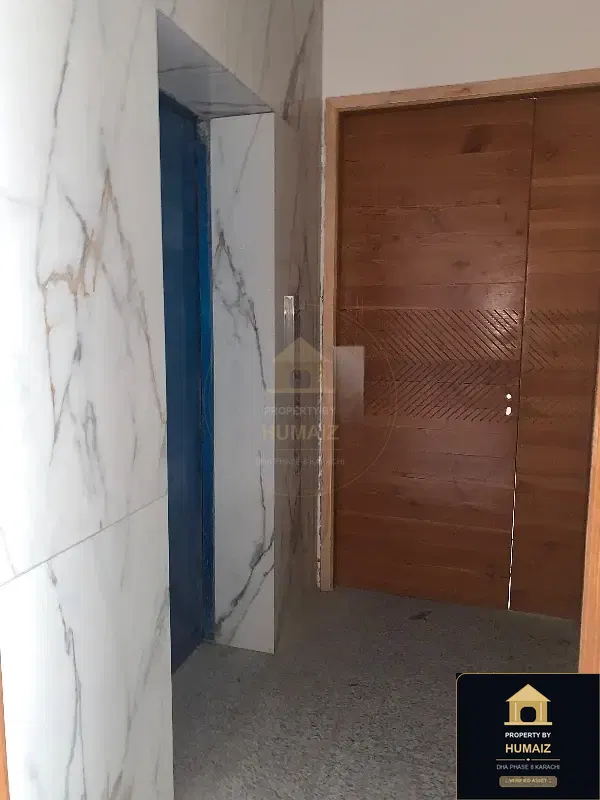 2-Bedroom Luxury Apartment (Brand New, 2 Bath, Suite 2) on Zulfiqar Commercial For Sale in DHA Phase 8 Karachi — Photograph 4