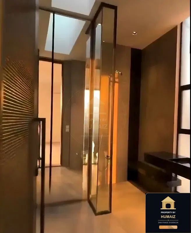 500 Sq. Yd. 5-Bedroom Luxury Villa (Private Pool, 5 Bath, Residence 14) in DHA Phase 8 For Sale in DHA Phase 8 Karachi — Photograph 9