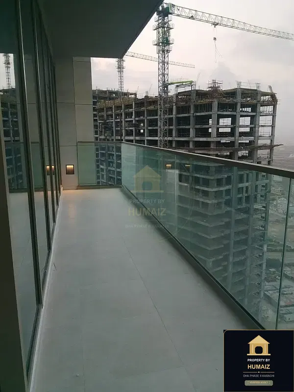 3-Bedroom Luxury Apartment (Sea Facing, 5 Bath, Suite 60) at The Views For Sale in DHA Phase 8 Karachi — Photograph 7