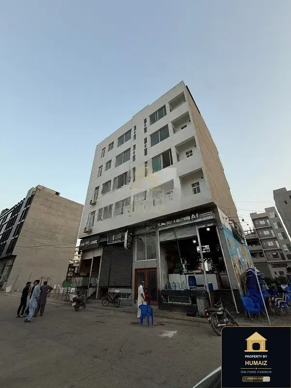 71 Sq. Yd. Commercial Retail Shop on Zulfiqar Commercial For Sale in DHA Phase 8 Karachi — Photograph 9