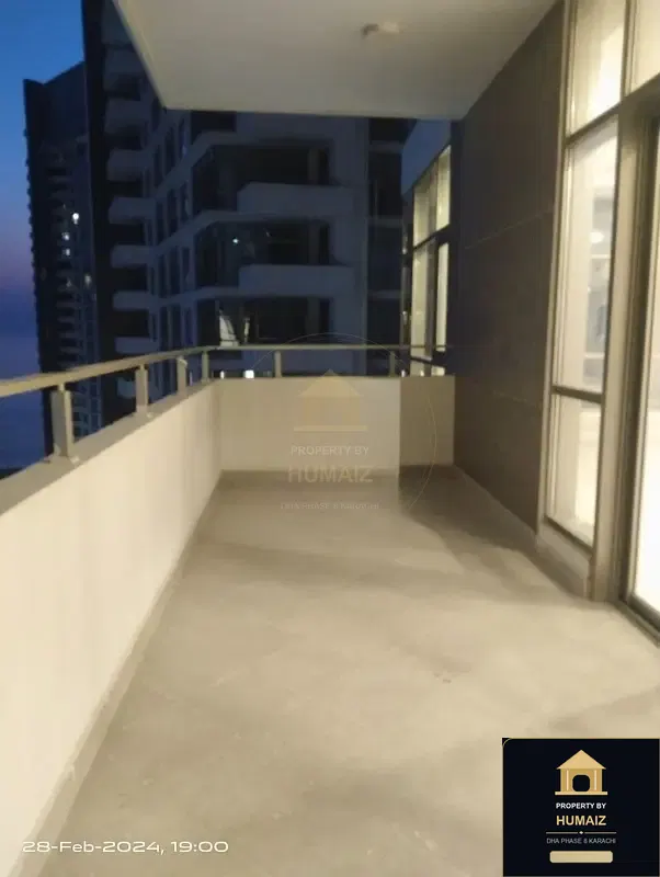 3-Bedroom Luxury Apartment (4 Bath, Suite 2) at Reef Towers For Rent in DHA Phase 8 Karachi — Photograph 18