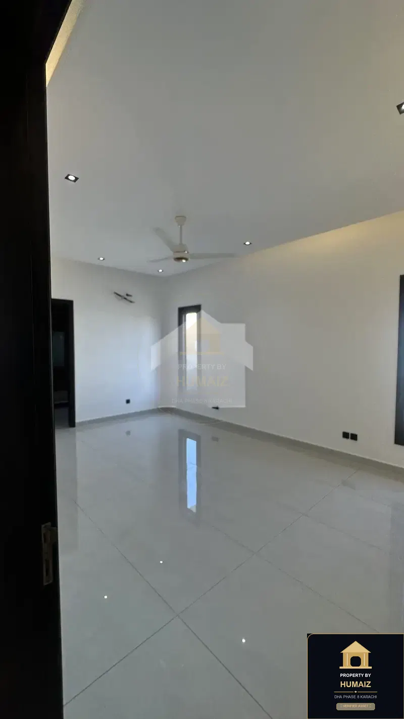 500 Sq. Yd. 5-Bedroom Luxury Villa (Private Pool, 6 Bath, Residence 71) in DHA Phase 8 For Sale in DHA Phase 8 Karachi — Photograph 10