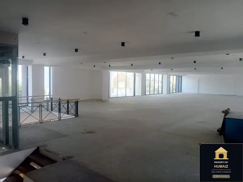 300 Sq. Yd. Corporate Office Space on Al-Murtaza Commercial For Rent in DHA Phase 8 Karachi — Photograph 13