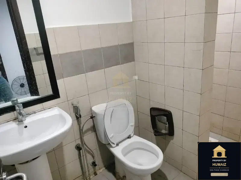 3-Bedroom Luxury Apartment (Sea Facing, 5 Bath, Suite 32) at Pearl Towers For Sale in DHA Phase 8 Karachi — Photograph 6