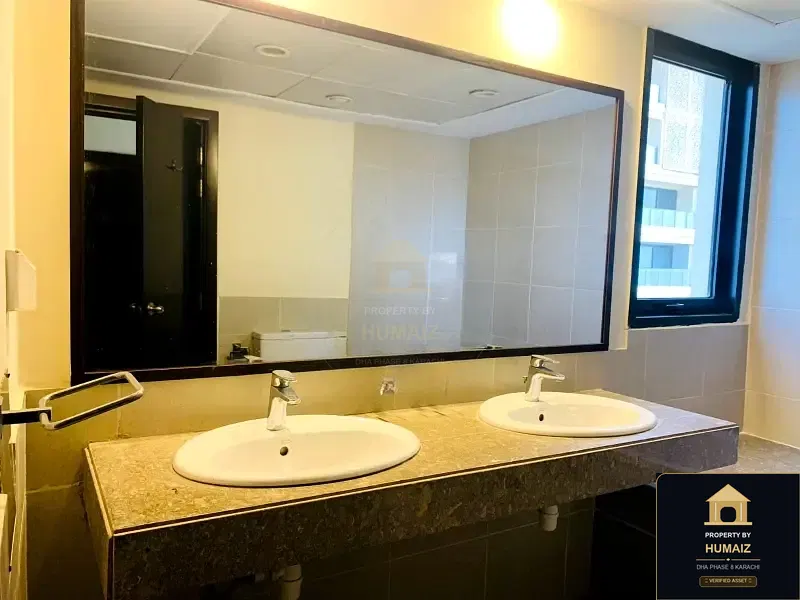 4-Bedroom Luxury Apartment (Sea Facing, 6 Bath, Suite 7) at Coral Towers For Sale in DHA Phase 8 Karachi — Photograph 5