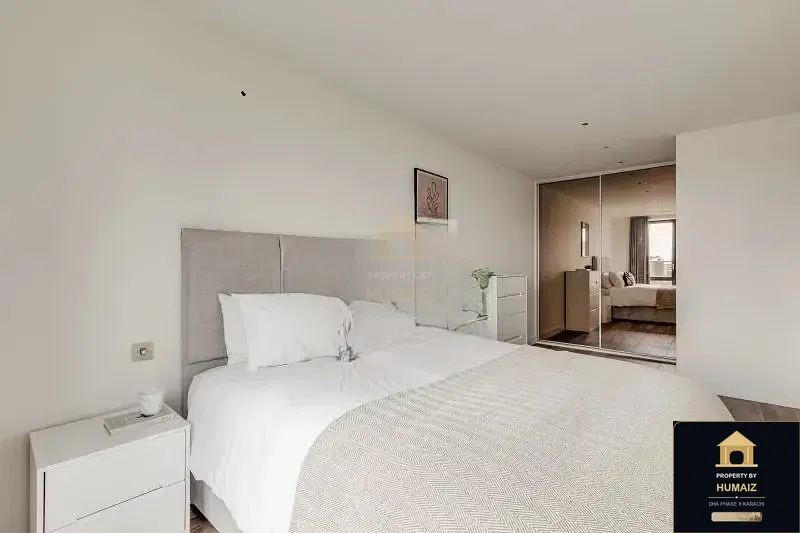 2-Bedroom Luxury Apartment (Sea Facing, 2 Bath, Suite 13) at Pearl Towers For Sale in DHA Phase 8 Karachi — Photograph 6