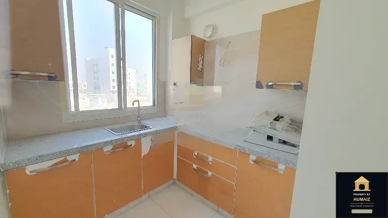 2-Bedroom Luxury Apartment (3 Bath, Suite 1) on Zulfiqar Commercial For Rent in DHA Phase 8 Karachi — Photograph 3