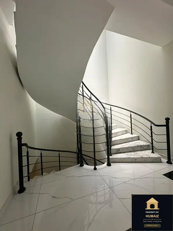 666 Sq. Yd. 5-Bedroom Luxury Villa (Basement, 6 Bath, Residence 5) in DHA Phase 8 For Sale in DHA Phase 8 Karachi — Photograph 37