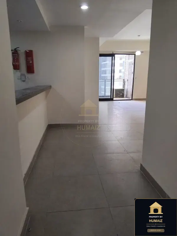 3-Bedroom Luxury Apartment (Sea Facing, 4 Bath, Suite 14) at Coral Towers For Sale in DHA Phase 8 Karachi — Photograph 15