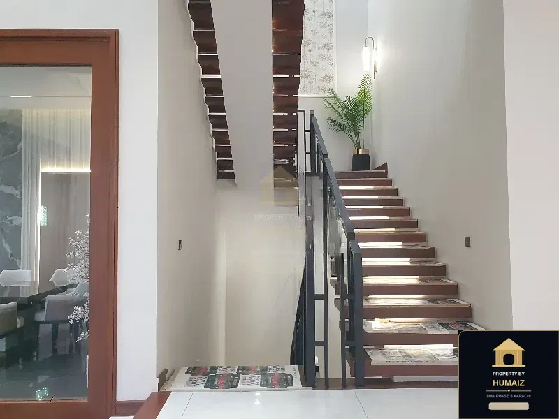 500 Sq. Yd. 6-Bedroom Luxury Villa (Basement, 6 Bath, Residence 1) in Zone A For Sale in DHA Phase 8 Karachi — Photograph 3
