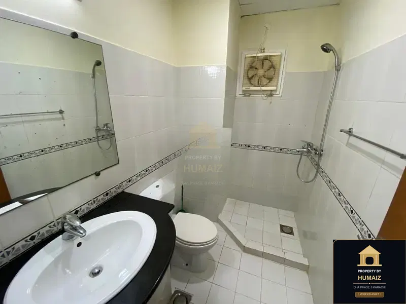 4-Bedroom Luxury Apartment (Sea Facing, 5 Bath, Suite 14) at Creek Vistas For Rent in DHA Phase 8 Karachi — Photograph 8