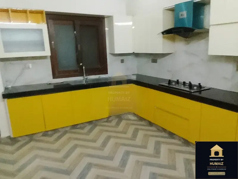 4-Bedroom Upper/Lower Portion (4 Bath, Unit 3) in DHA Phase 8 For Rent in DHA Phase 8 Karachi — Photograph 8