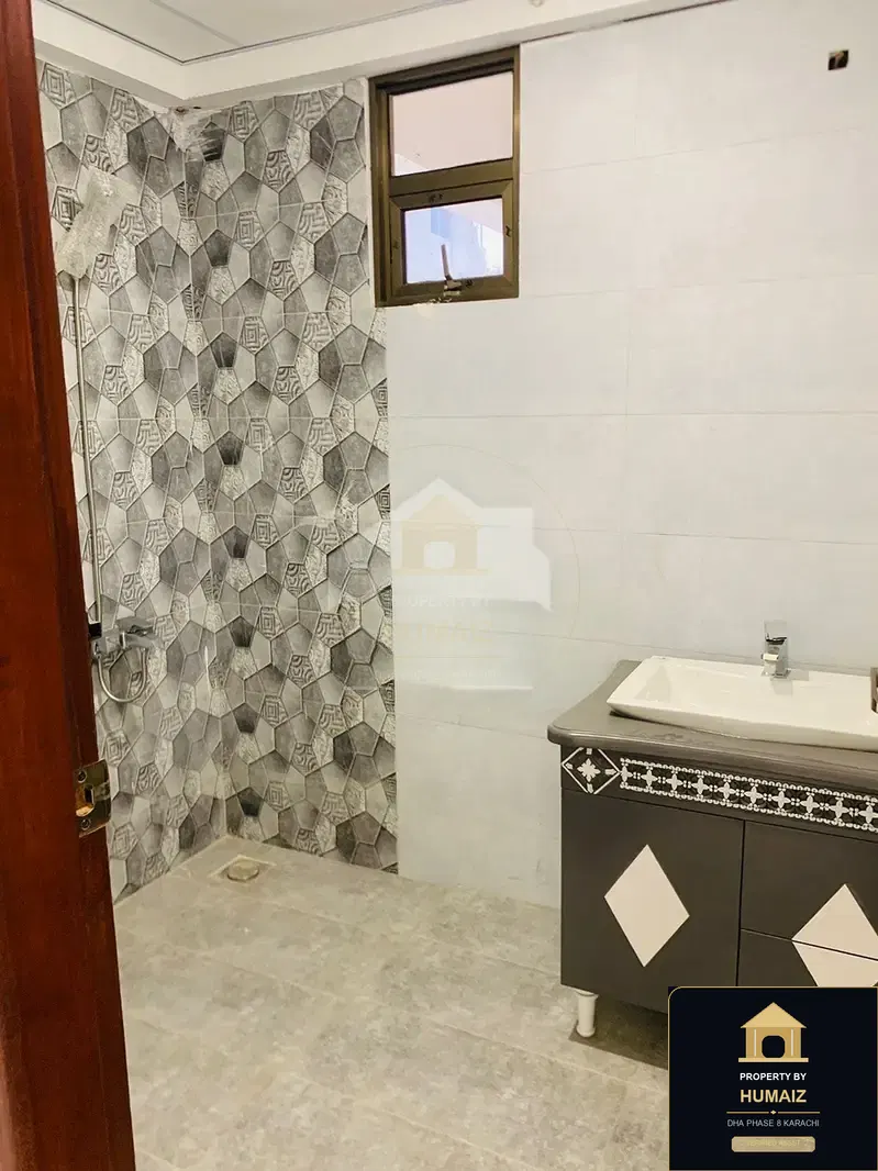 3-Bedroom Luxury Apartment (Brand New, 4 Bath, Suite 11) on Al-Murtaza Commercial For Rent in DHA Phase 8 Karachi — Photograph 3