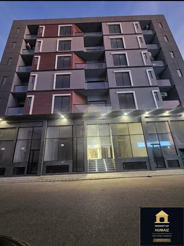 122 Sq. Yd. Commercial Retail Shop on Khayaban-e-Shaheen For Rent in DHA Phase 8 Karachi — Photograph 2