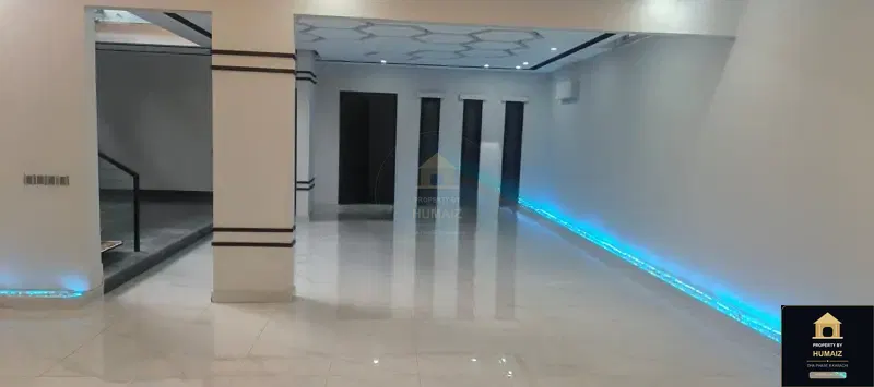 500 Sq. Yd. 8-Bedroom Luxury Villa at Creek Vistas For Sale in DHA Phase 8 Karachi — Photograph 5