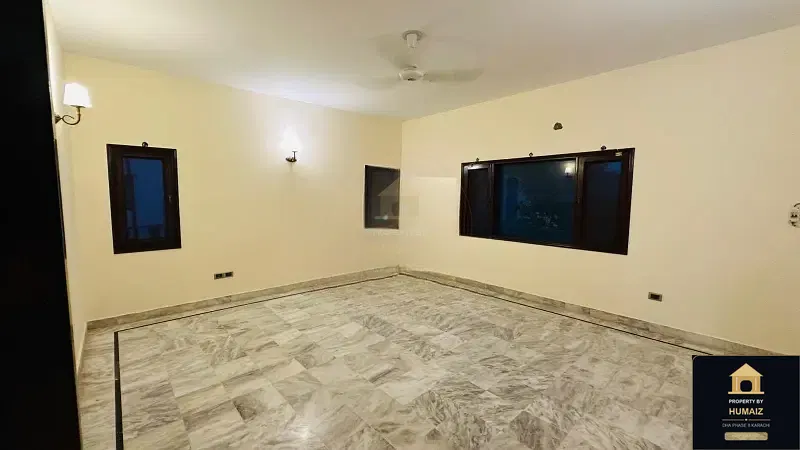 4-Bedroom Upper/Lower Portion (5 Bath, Unit 2) in DHA Phase 8 For Rent in DHA Phase 8 Karachi — Photograph 2