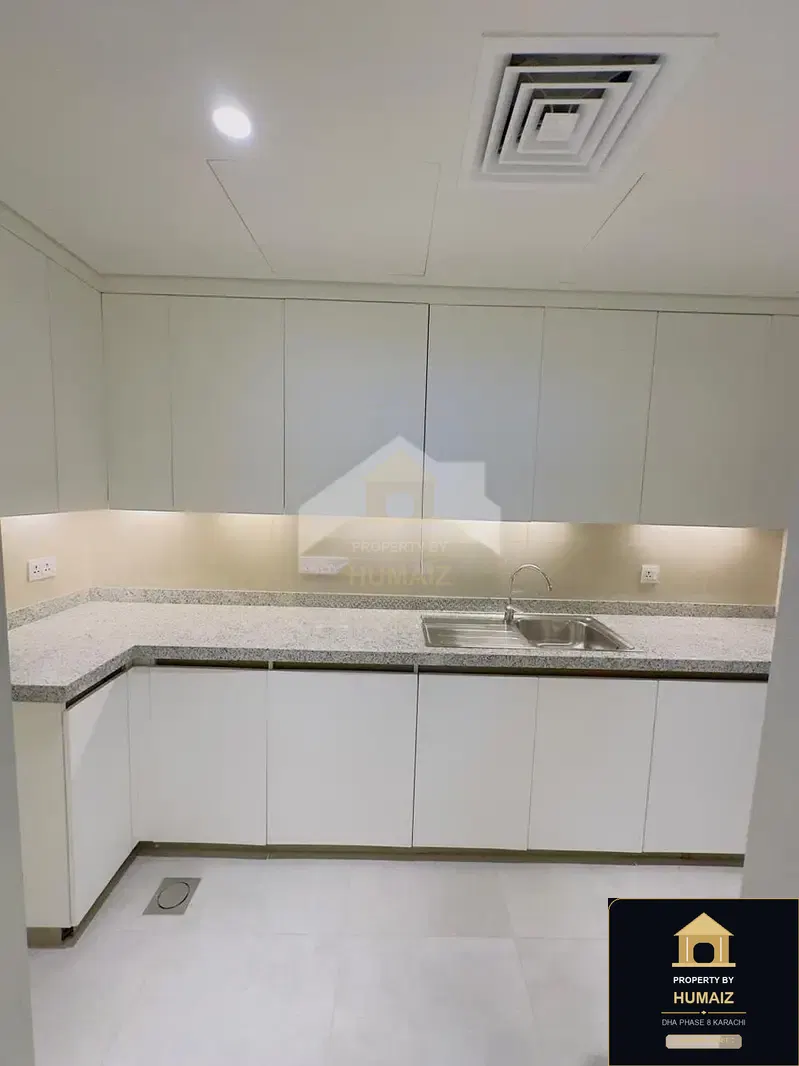 2-Bedroom Luxury Apartment (Sea Facing, 3 Bath, Suite 26) at The Views For Sale in DHA Phase 8 Karachi — Photograph 13