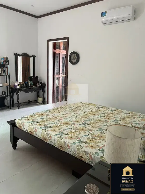 700 Sq. Yd. 6-Bedroom Luxury Villa on Khayaban-e-Faisal For Sale in DHA Phase 8 Karachi — Photograph 15