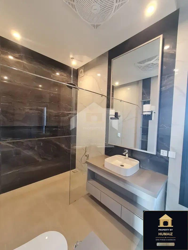 500 Sq. Yd. 8-Bedroom Luxury Villa in DHA Phase 8 For Rent in DHA Phase 8 Karachi — Photograph 13