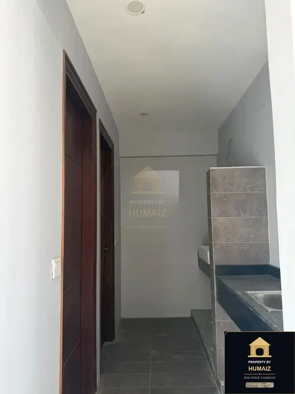 222 Sq. Yd. Corporate Office Space (6 Bath, Unit 1) on Zulfiqar Commercial For Sale in DHA Phase 8 Karachi — Photograph 6