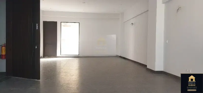 3-Bedroom Luxury Apartment (Brand New, 4 Bath, Suite 6) on Al-Murtaza Commercial For Rent in DHA Phase 8 Karachi — Photograph 3