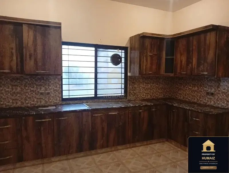 3-Bedroom Upper/Lower Portion (4 Bath, Unit 77) in DHA Phase 8 For Rent in DHA Phase 8 Karachi — Photograph 3