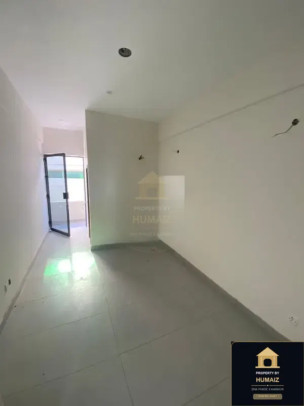 2-Bedroom Luxury Apartment (2 Bath, Suite 5) on Al-Murtaza Commercial For Rent in DHA Phase 8 Karachi — Photograph 3
