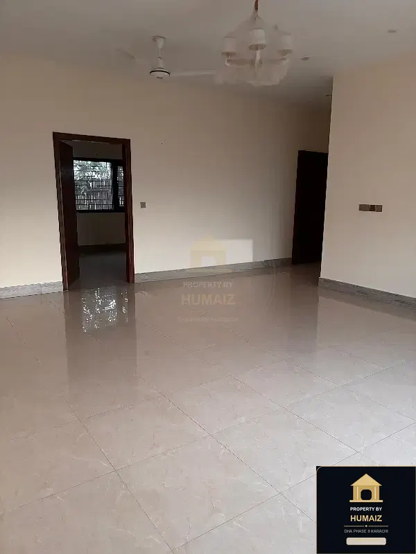 4-Bedroom Upper/Lower Portion (Brand New, 4 Bath, Unit 6) in DHA Phase 8 For Rent in DHA Phase 8 Karachi — Photograph 8