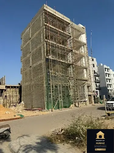 100 Sq. Yd. Commercial Building (Park Facing, Unit 2) on Zulfiqar Commercial For Sale in DHA Phase 8 Karachi — Photograph 3