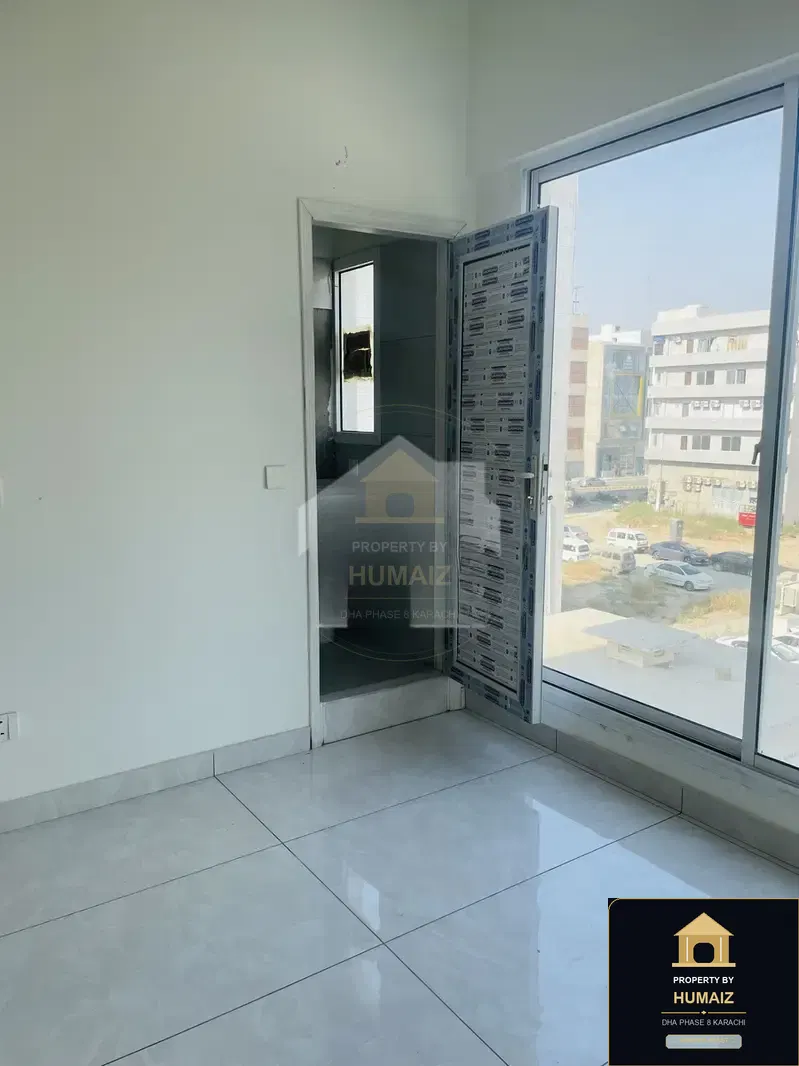 3-Bedroom Luxury Apartment (Brand New, 4 Bath, Suite 4) on Al-Murtaza Commercial For Sale in DHA Phase 8 Karachi — Photograph 19
