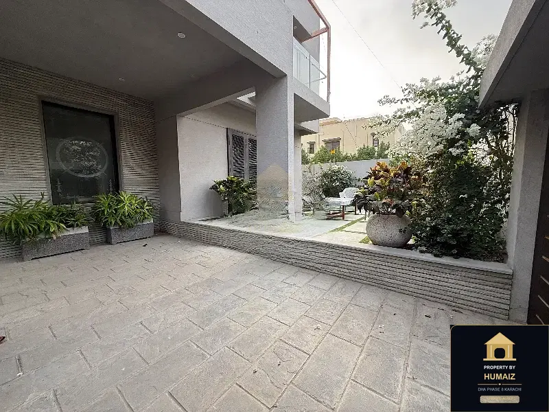 500 Sq. Yd. 5-Bedroom Luxury Villa (6 Bath, Residence 11) in DHA Phase 8 For Rent in DHA Phase 8 Karachi — Photograph 3