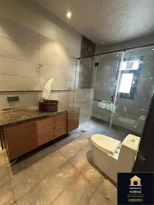 1,000 Sq. Yd. 7-Bedroom Luxury Villa on Khayaban-e-Iqbal For Sale in DHA Phase 8 Karachi — Photograph 34